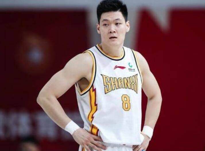 信使报：国米、纽卡、维拉和桑德兰关注贡多齐的情况（信使报：国米、纽卡、维拉与桑德兰正追踪贡多齐动向）