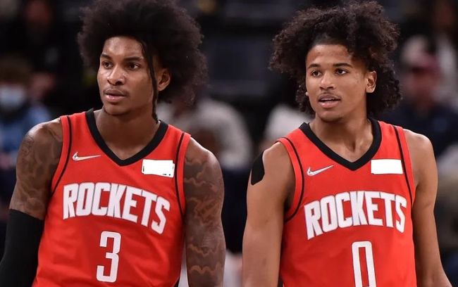 经纪人：当年尼斯管理层“绑架”了埃弗拉，想强行卖他去巴萨（经纪人称尼斯高层曾以“绑架”手段逼埃弗拉转会巴萨）