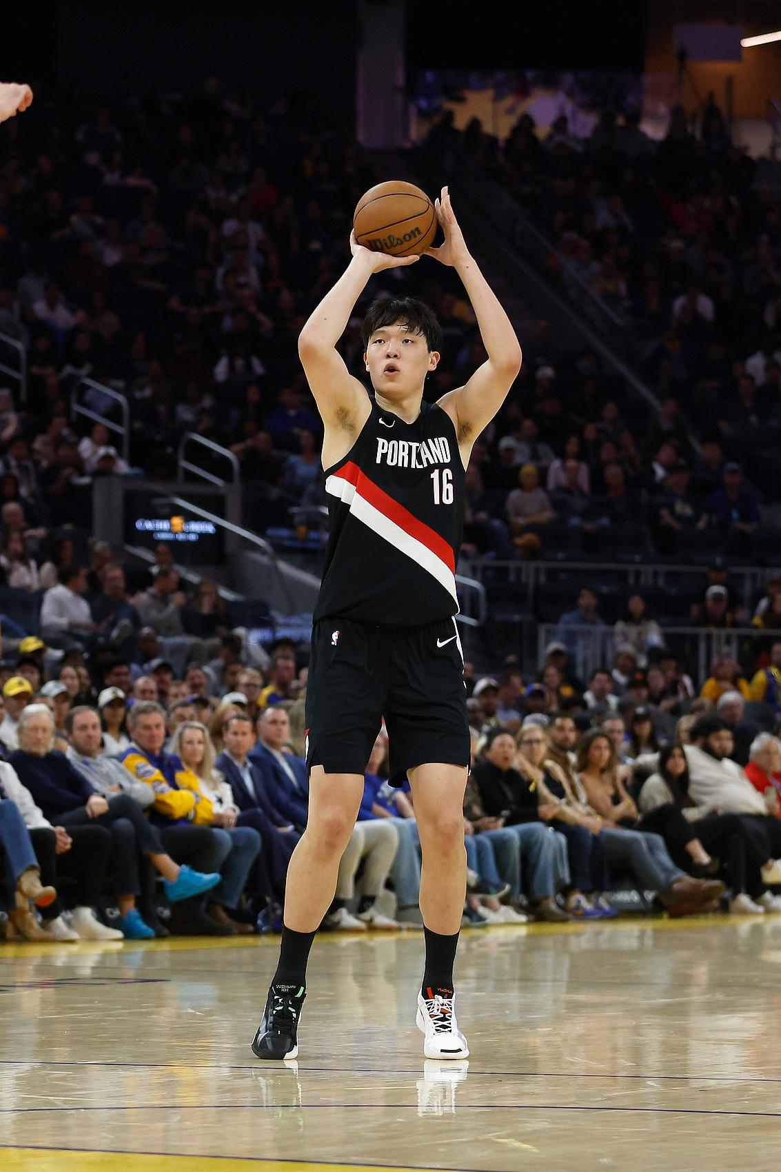 维罗纳vs亚特兰大：焦瓦内、贝拉-科沙首发，卢克曼、德凯特拉雷出战（维罗纳迎战亚特兰大：焦瓦内、贝拉-科沙首发，卢克曼、德凯特拉雷出场）